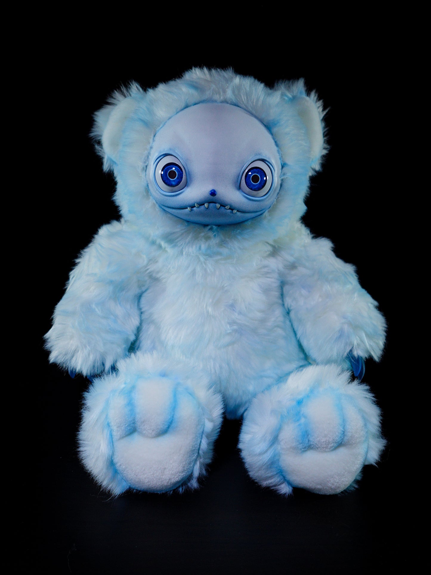 Toothy Tundra: SNAGGLE - CRYPTCRITZ