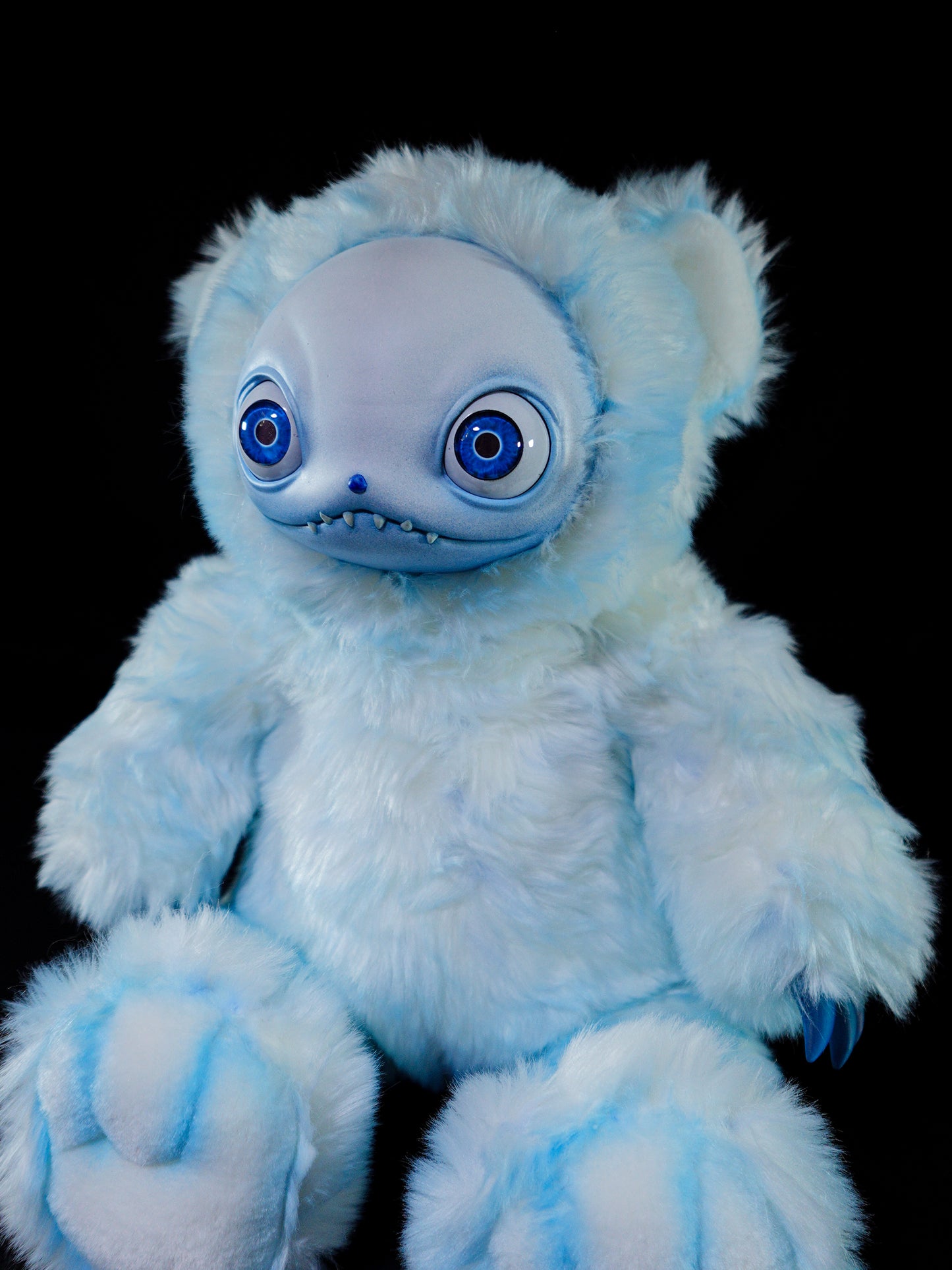 Toothy Tundra: SNAGGLE - CRYPTCRITZ