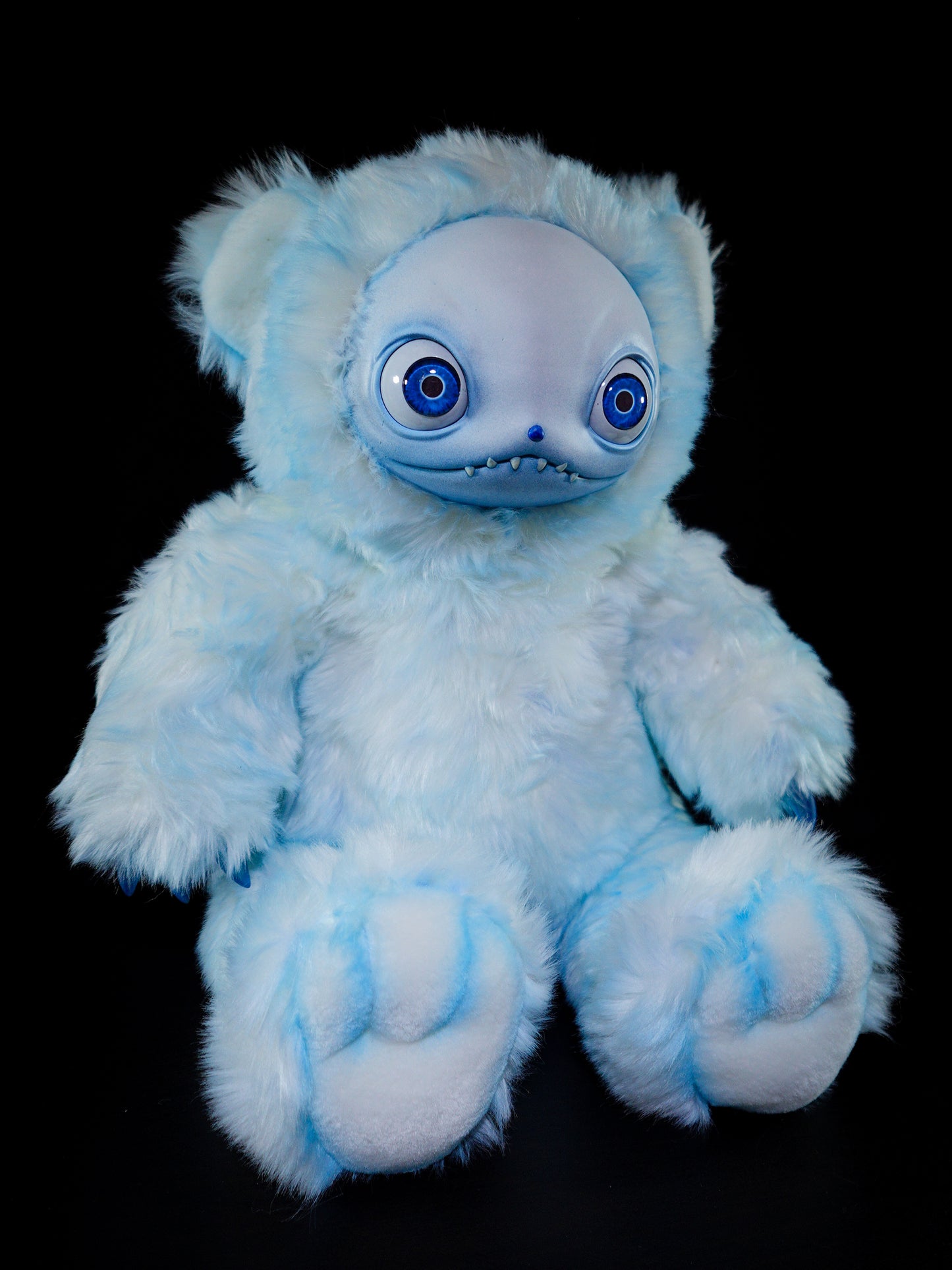 Toothy Tundra: SNAGGLE - CRYPTCRITZ