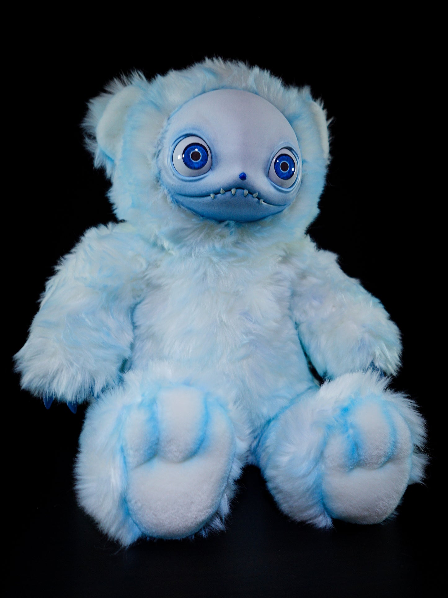 Toothy Tundra: SNAGGLE - CRYPTCRITZ