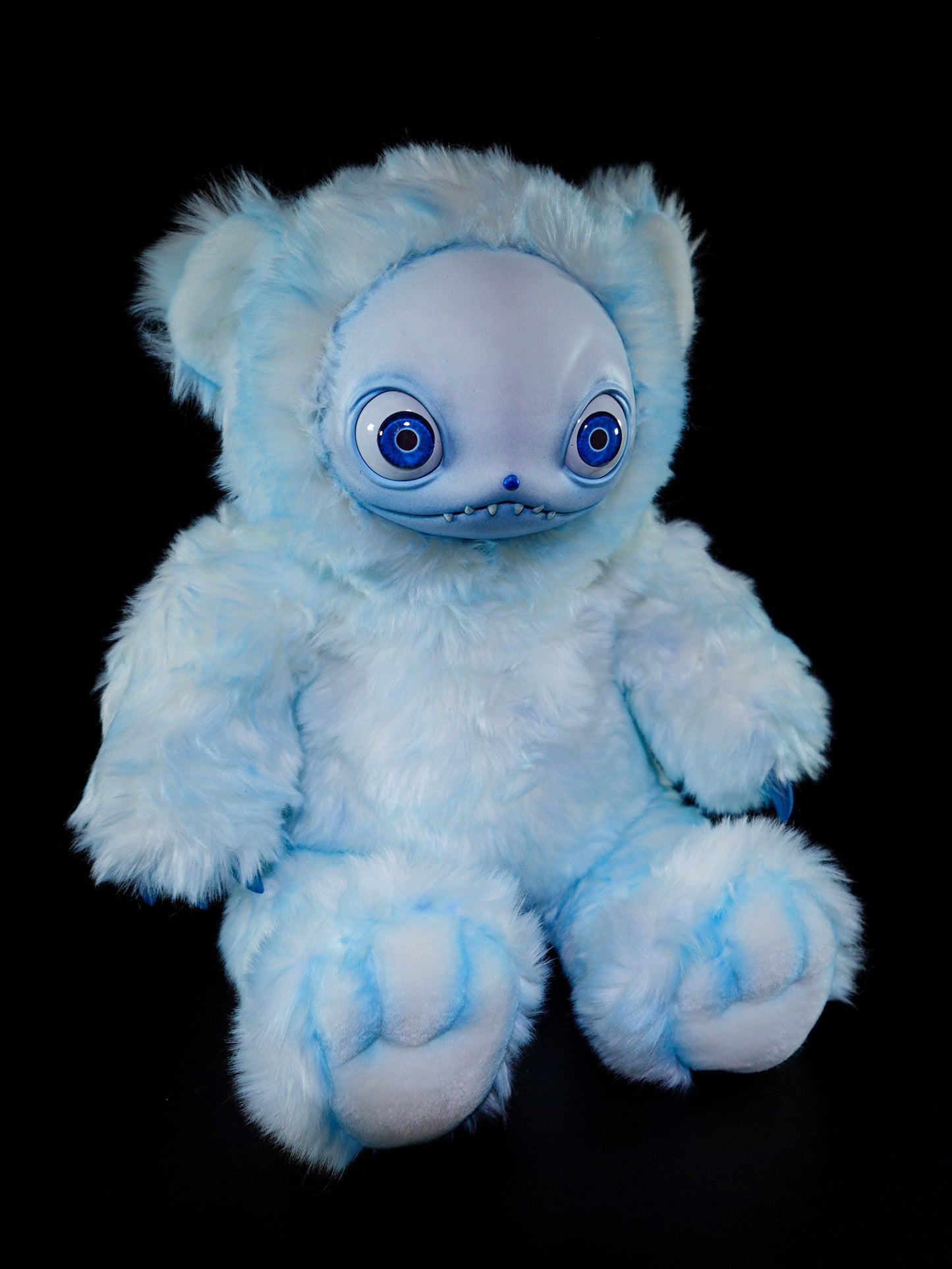 Toothy Tundra: SNAGGLE - CRYPTCRITZ
