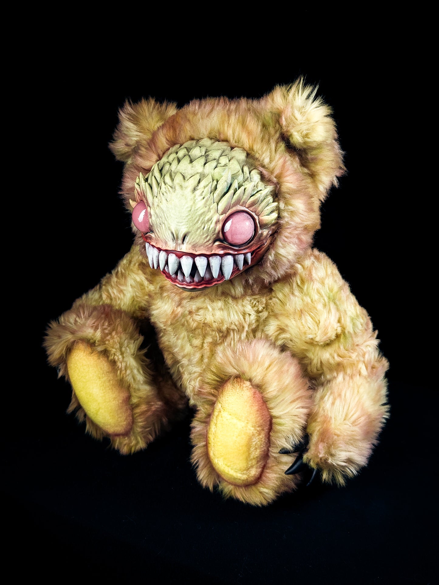 Frenzung (Sunburn Ver.) - CRYPTCRITS Monster Art Doll Plush Toy