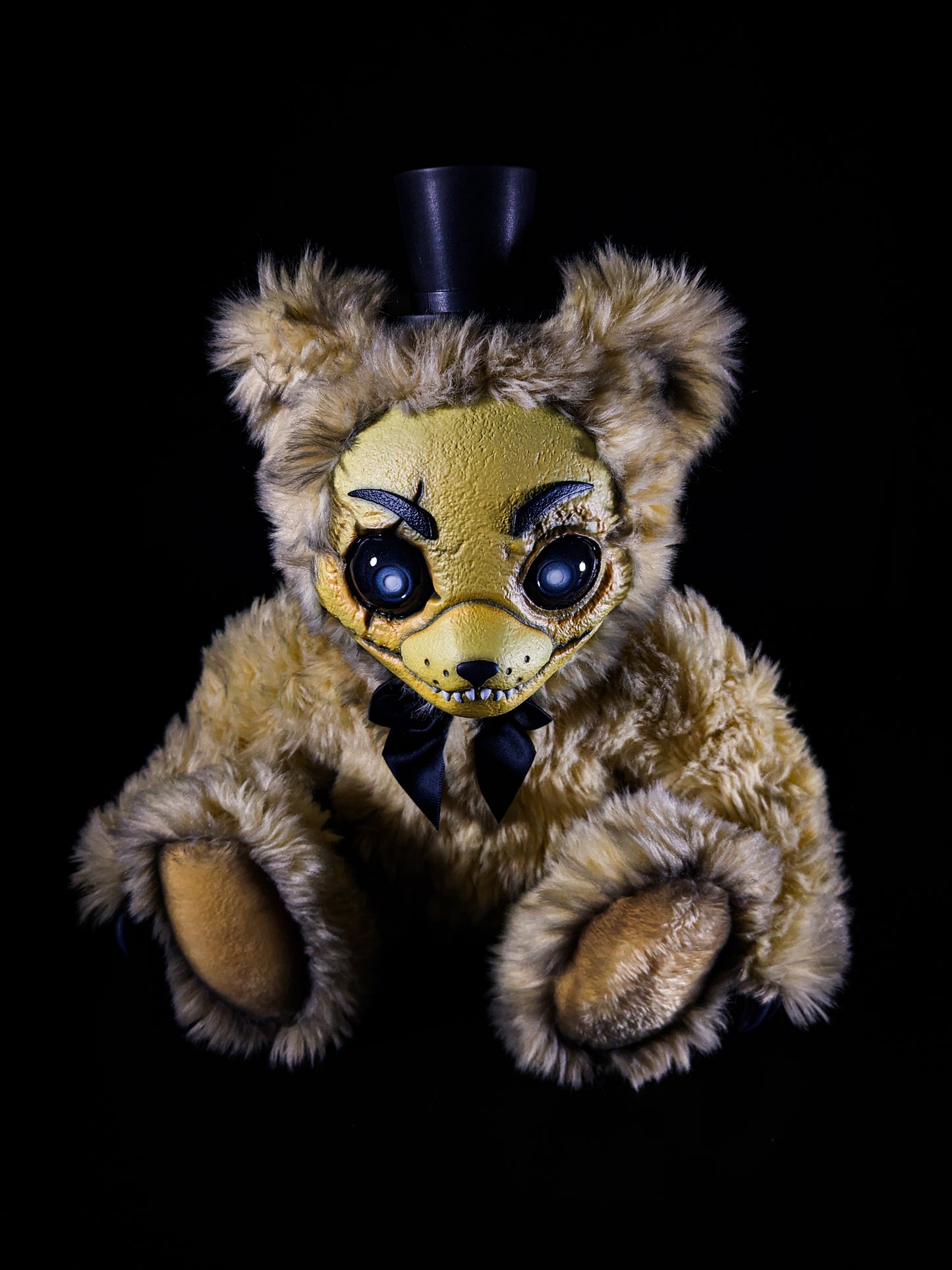 Golden Freddy: FREDBEARZ - Five Nights at Freddy's Inspired CRYPTCRITZ