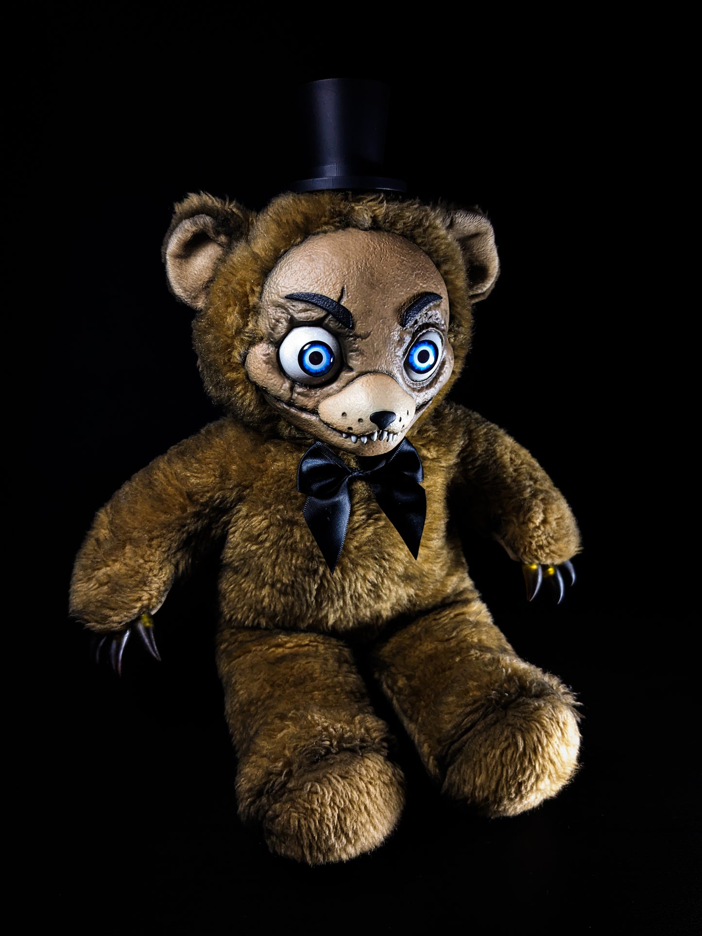 Withered Freddy: FREDBEARZ - Five Nights at Freddy's Inspired CRYPTCRITZ
