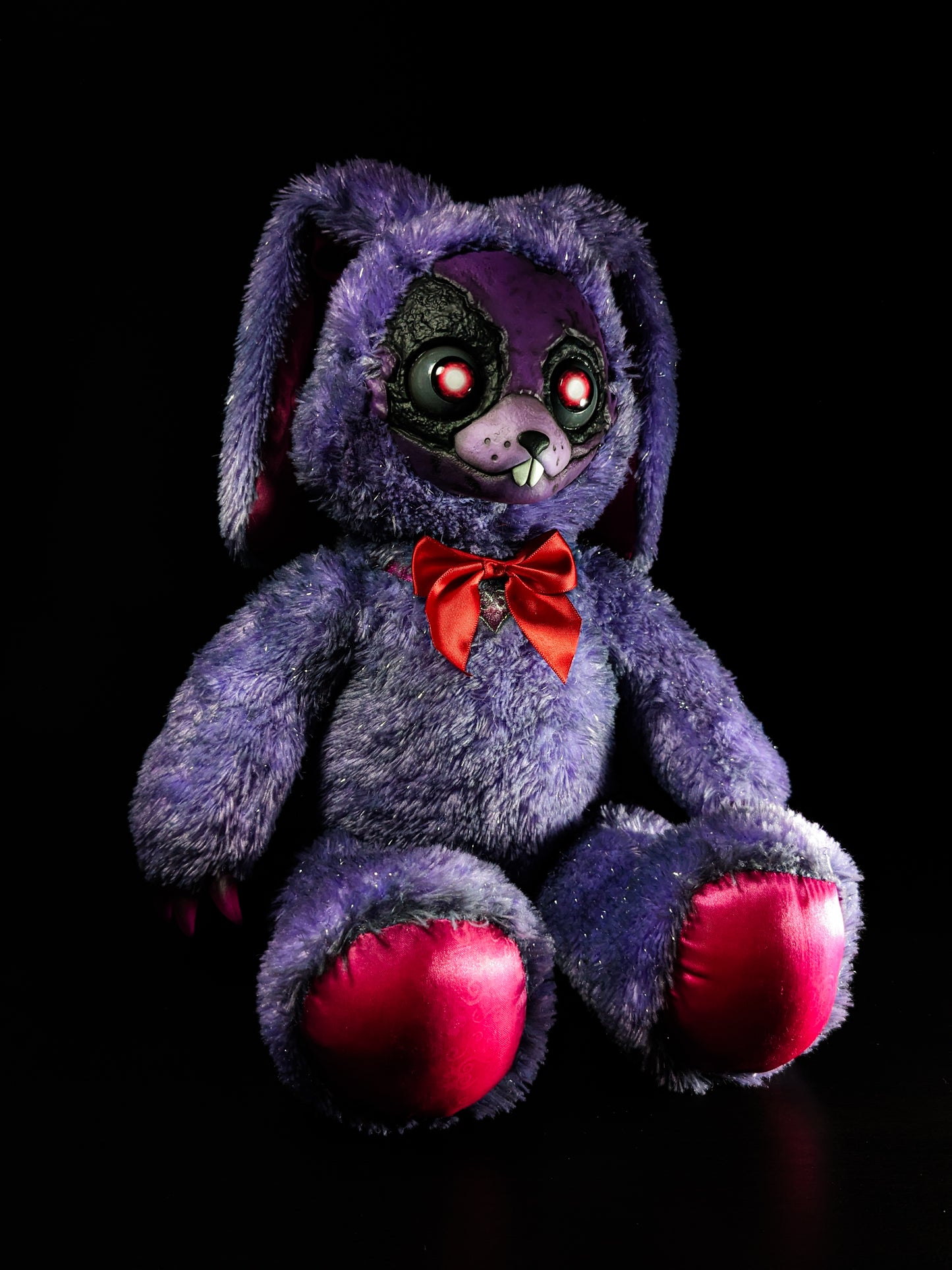 Withered Bonnie: FREDBEARZ - Five Nights at Freddy's Inspired CRYPTCRITZ