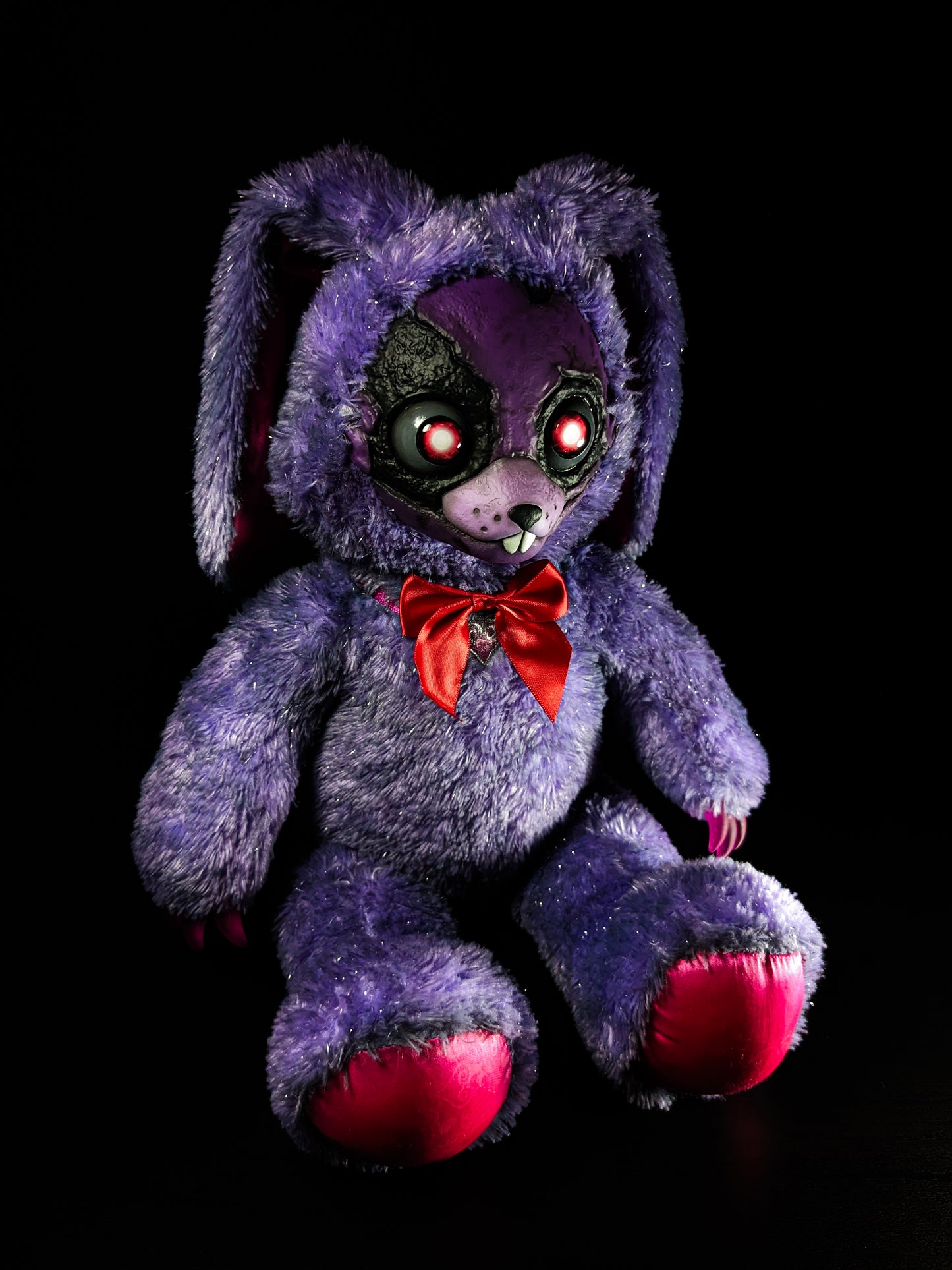Withered Bonnie: FREDBEARZ - Five Nights at Freddy's Inspired CRYPTCRITZ