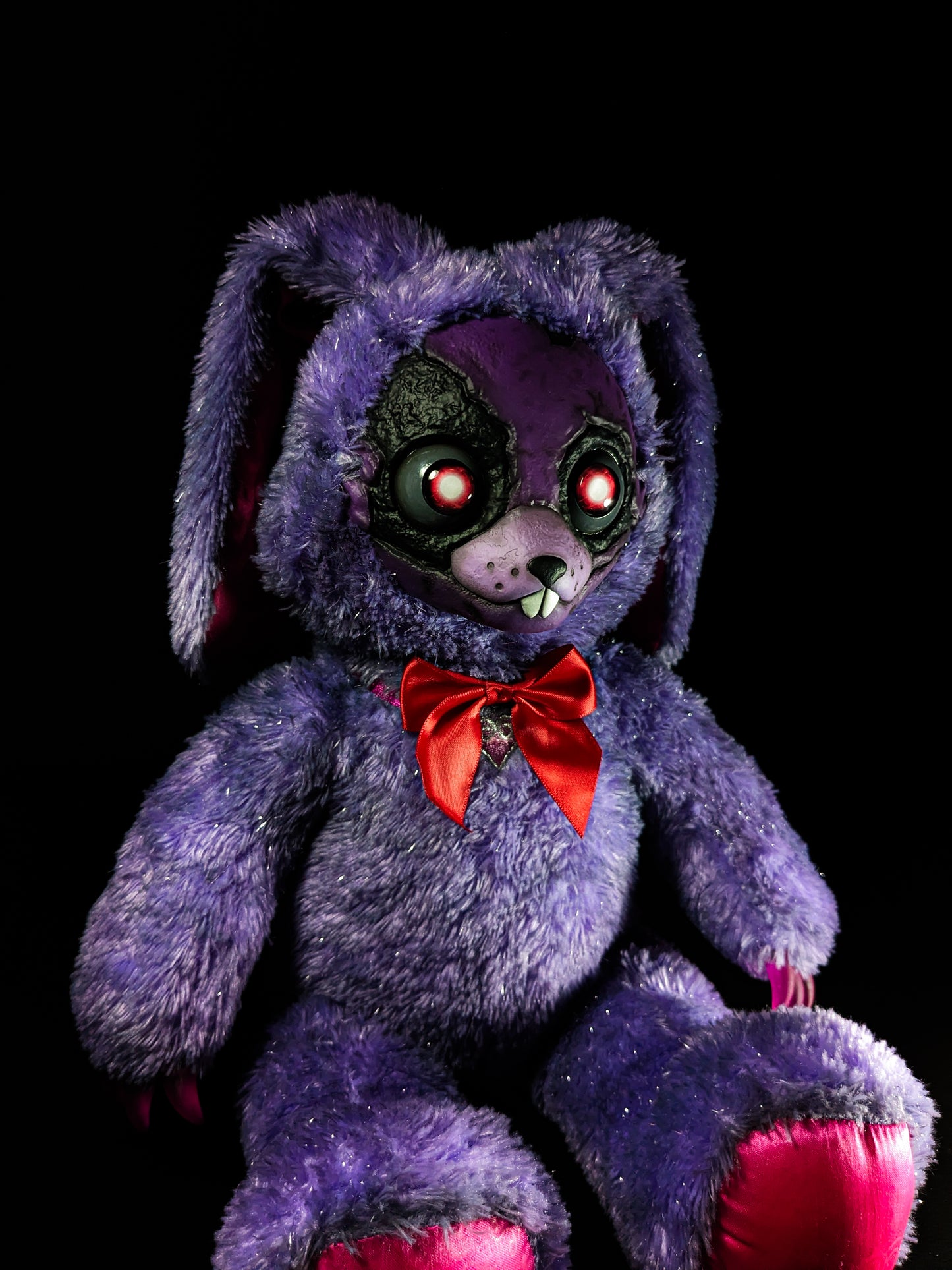 Withered Bonnie: FREDBEARZ - Five Nights at Freddy's Inspired CRYPTCRITZ