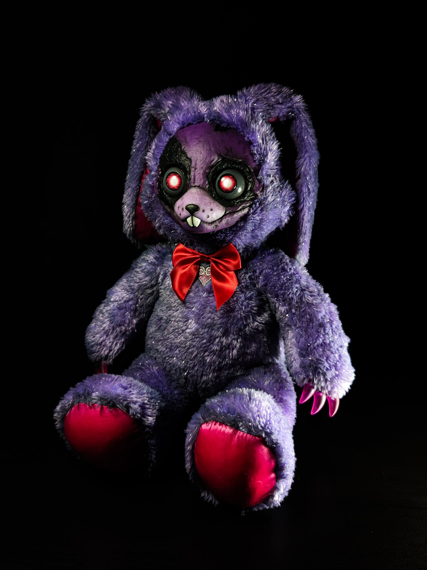 Withered Bonnie: FREDBEARZ - Five Nights at Freddy's Inspired CRYPTCRITZ
