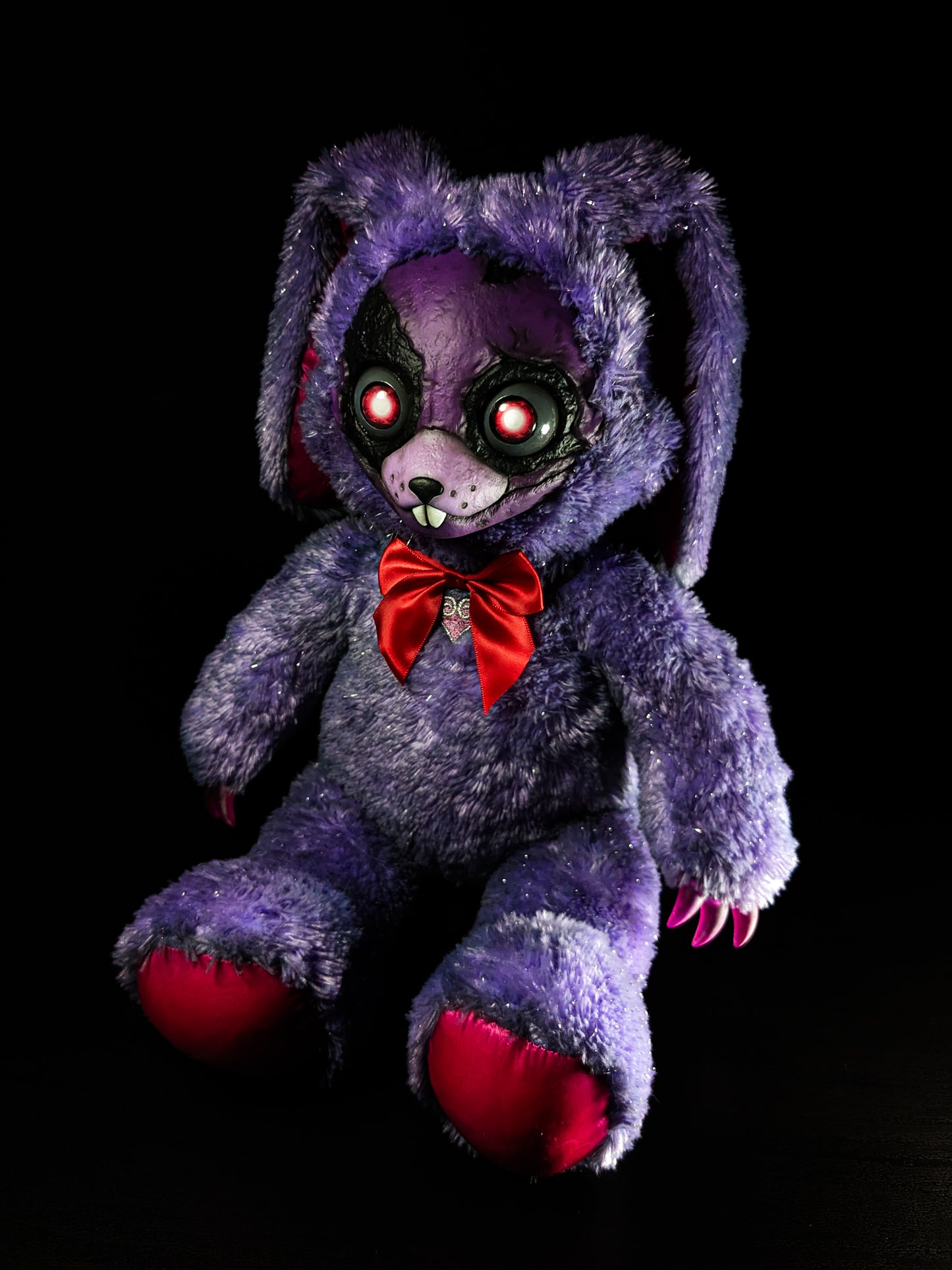Withered Bonnie: FREDBEARZ - Five Nights at Freddy's Inspired CRYPTCRITZ