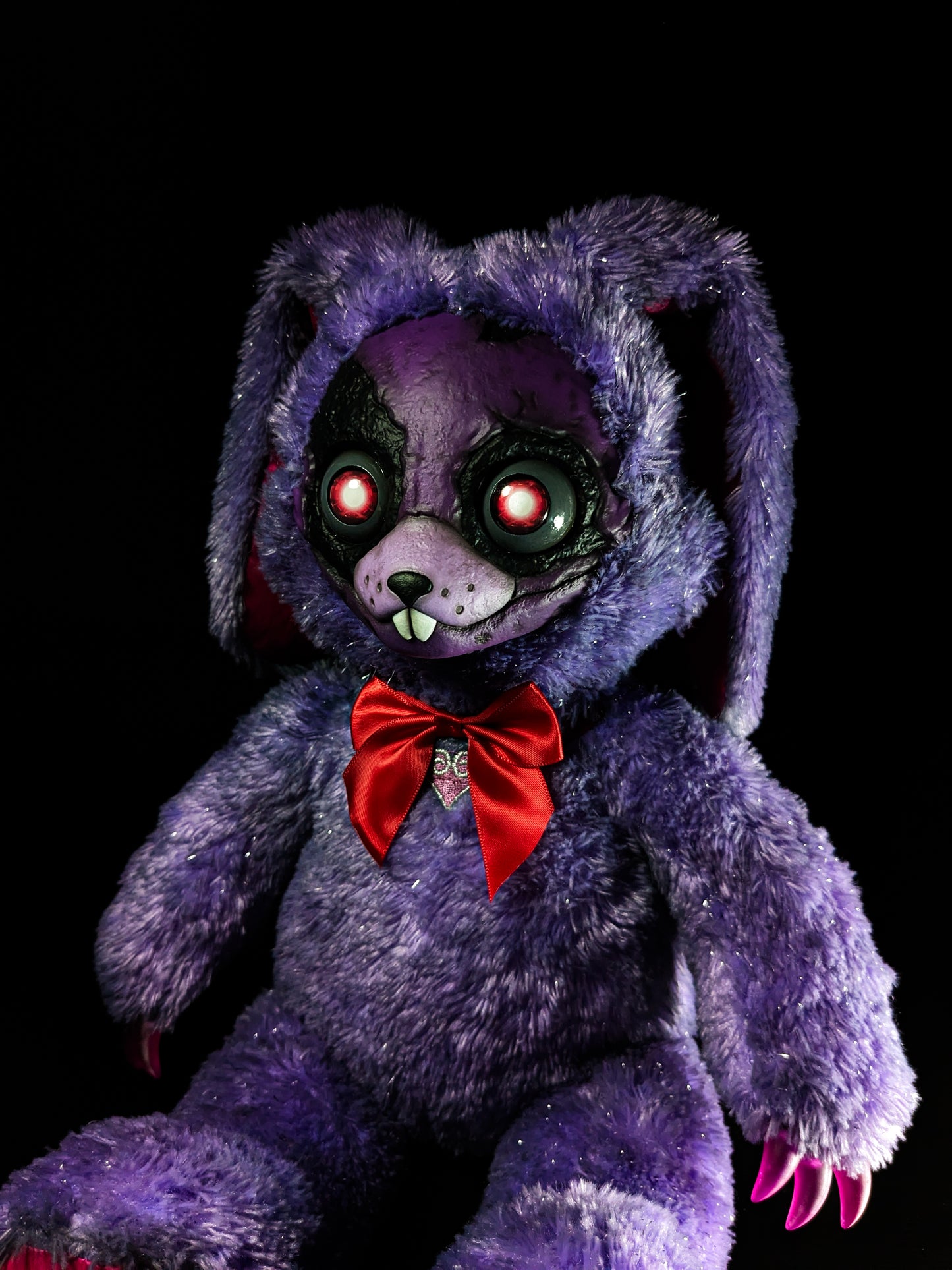 Withered Bonnie: FREDBEARZ - Five Nights at Freddy's Inspired CRYPTCRITZ