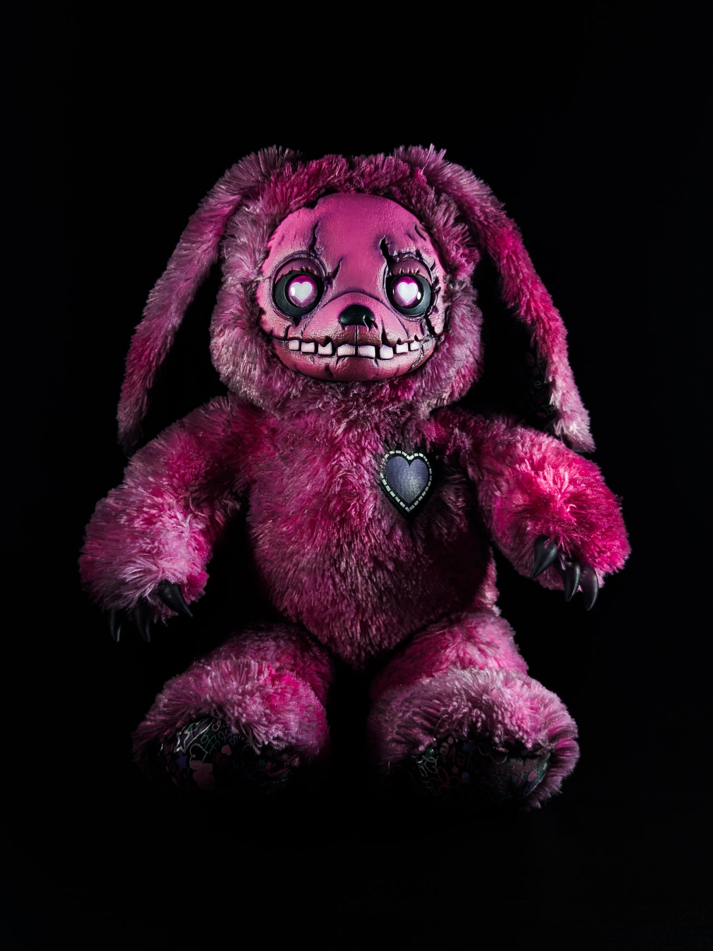 Lovetrap: FREDBEARZ - Five Nights at Freddy's Inspired CRYPTCRITZ