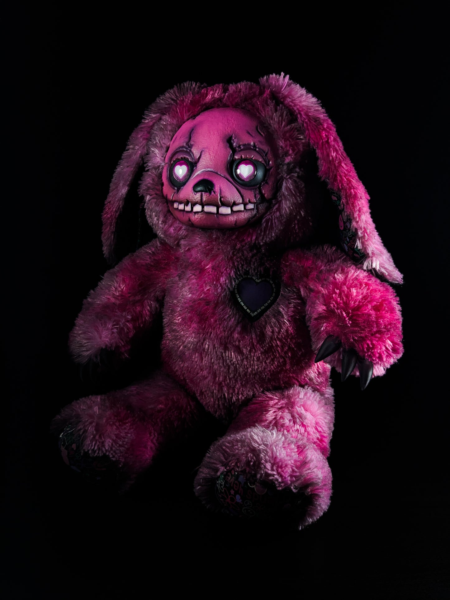 Lovetrap: FREDBEARZ - Five Nights at Freddy's Inspired CRYPTCRITZ