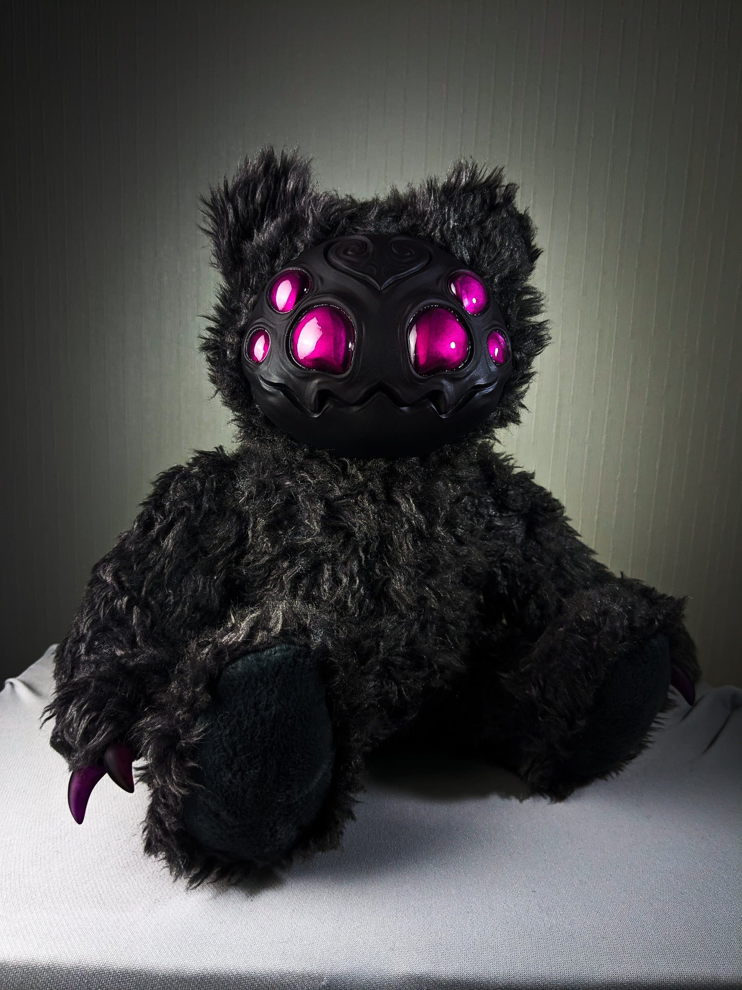 Arakobe (Silk Shadow Ver.) - CRYPTCRITS Monster Art Doll Plush Toy