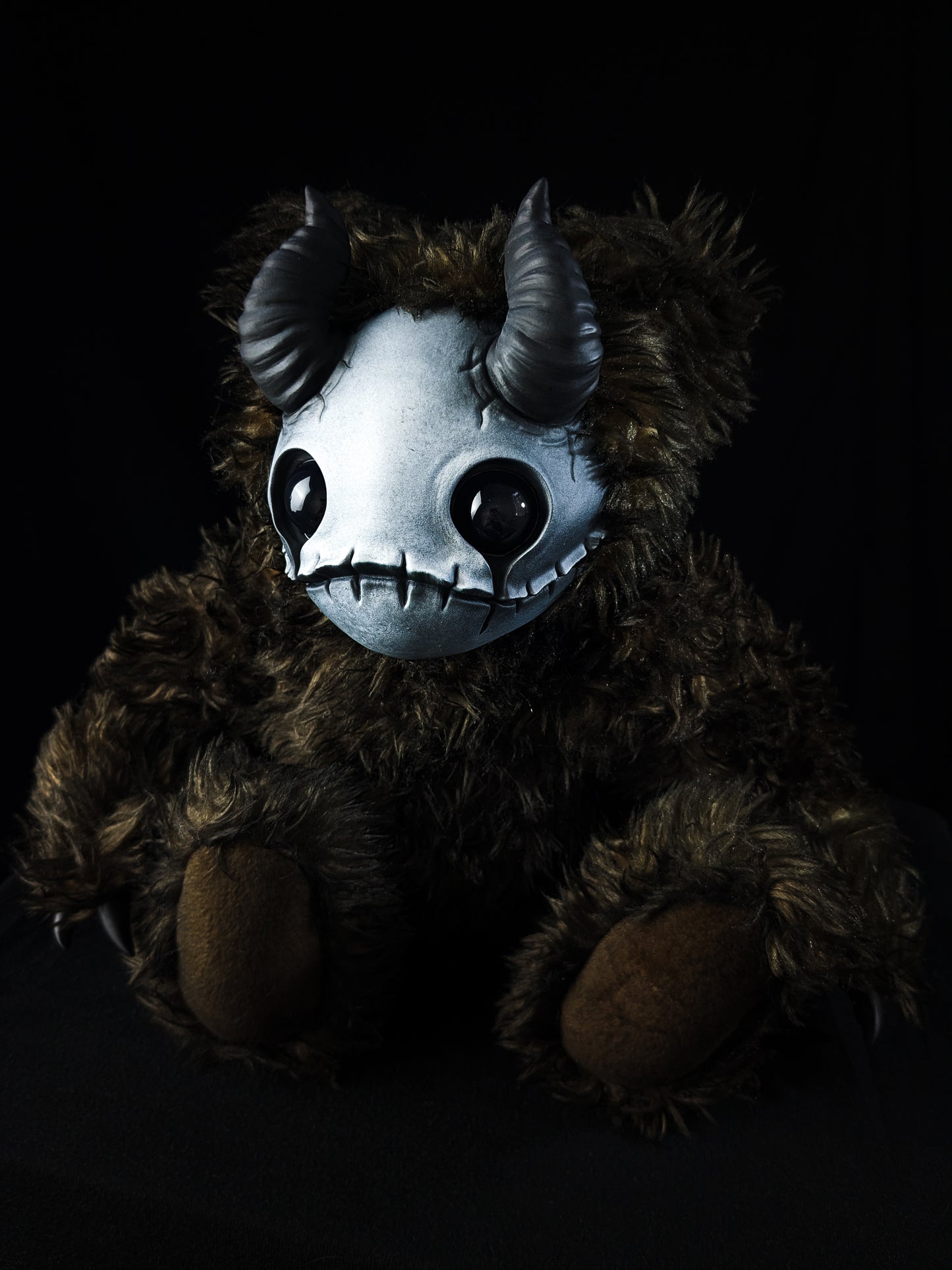 Mori (Brooding Bramble Ver.) - CRYPTCRITS Monster Art Doll Plush Toy