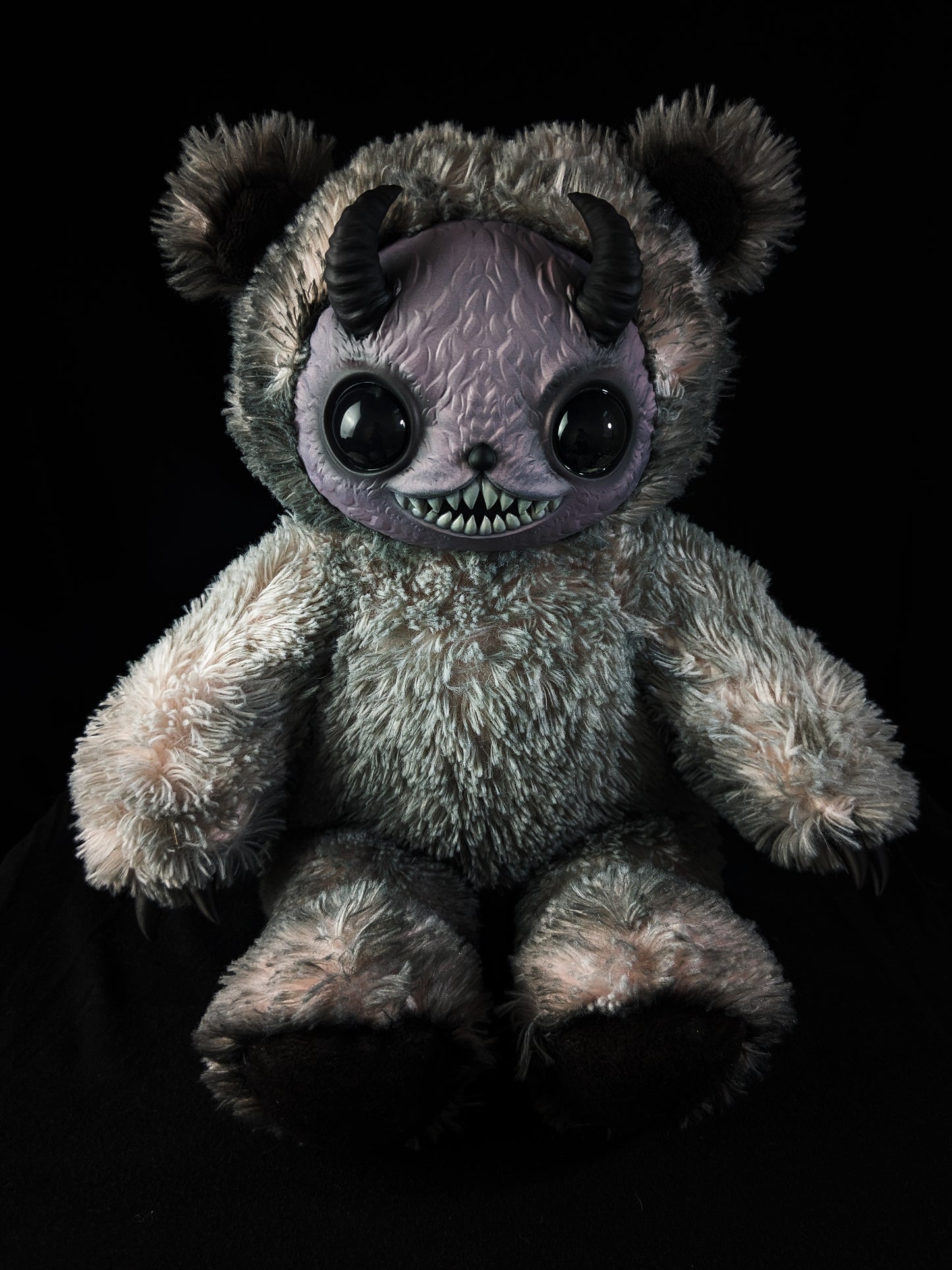 Yukigen (Lilac Leech Ver.) - CRYPTCRITS Monster Art Doll Plush Toy