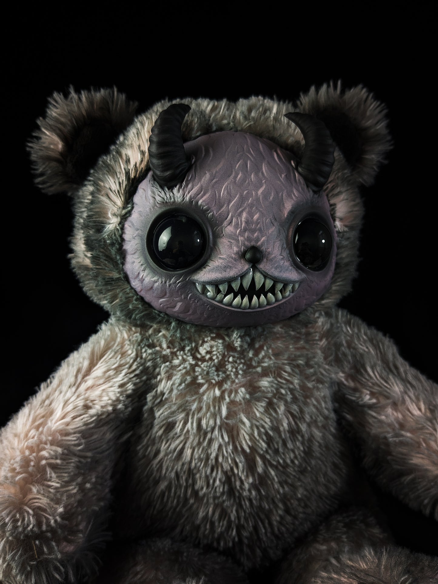 Yukigen (Lilac Leech Ver.) - CRYPTCRITS Monster Art Doll Plush Toy