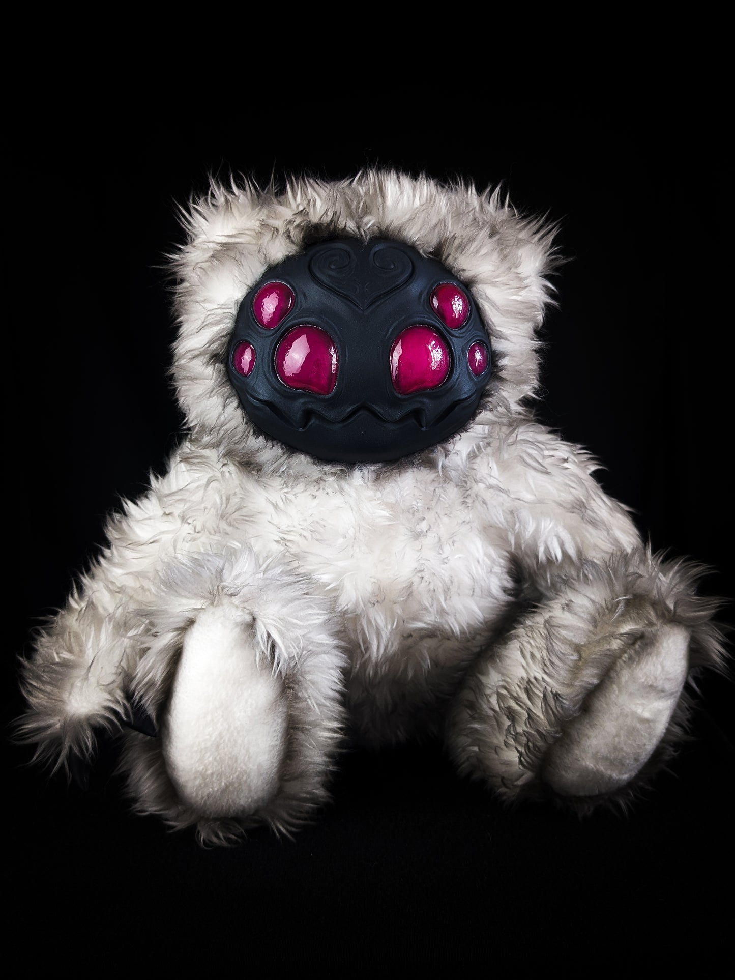Arakobe (White Wanderer Ver.) - CRYPTCRITS Monster Art Doll Plush Toy