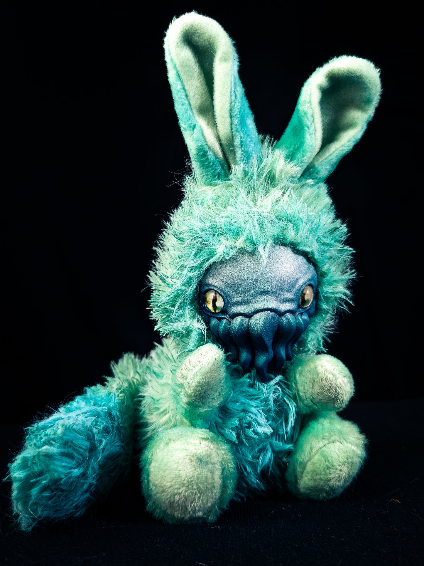 NEOTHUN - MINICRITS Cryptid Art Doll Plush Toy