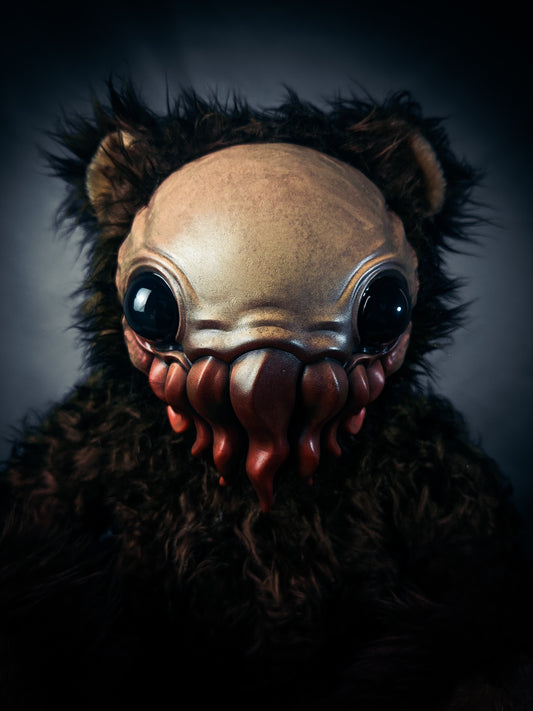 Unholy Godling: ELDINUTH - CRYPTCRITZ Handcrafted Lovecraftian Cthulhu Art Doll Plush Toy for Eldritch Entities