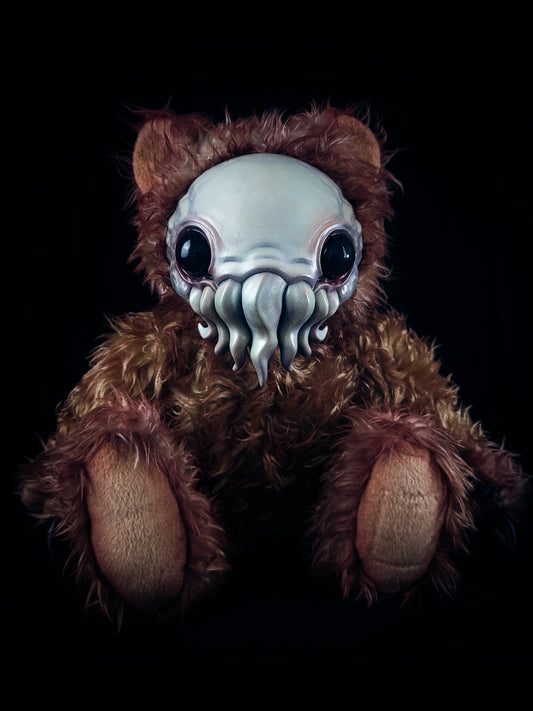 Pale Conjuring: ELDINUTH - CRYPTCRITS Handcrafted Lovecraftian Cthulhu Art Doll Plush Toy for Eldritch Entities