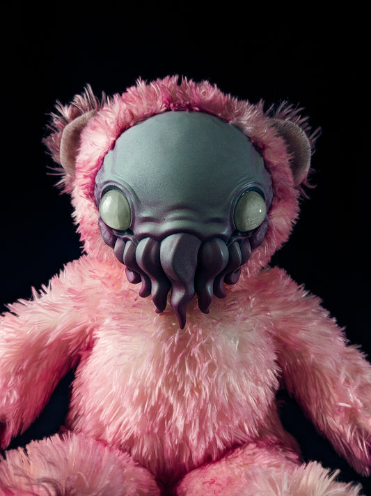 Pink Pantheon: ELDINUTH - CRYPTCRITZ Handcrafted Lovecraftian Cthulhu Art Doll Plush Toy for Eldritch Entities