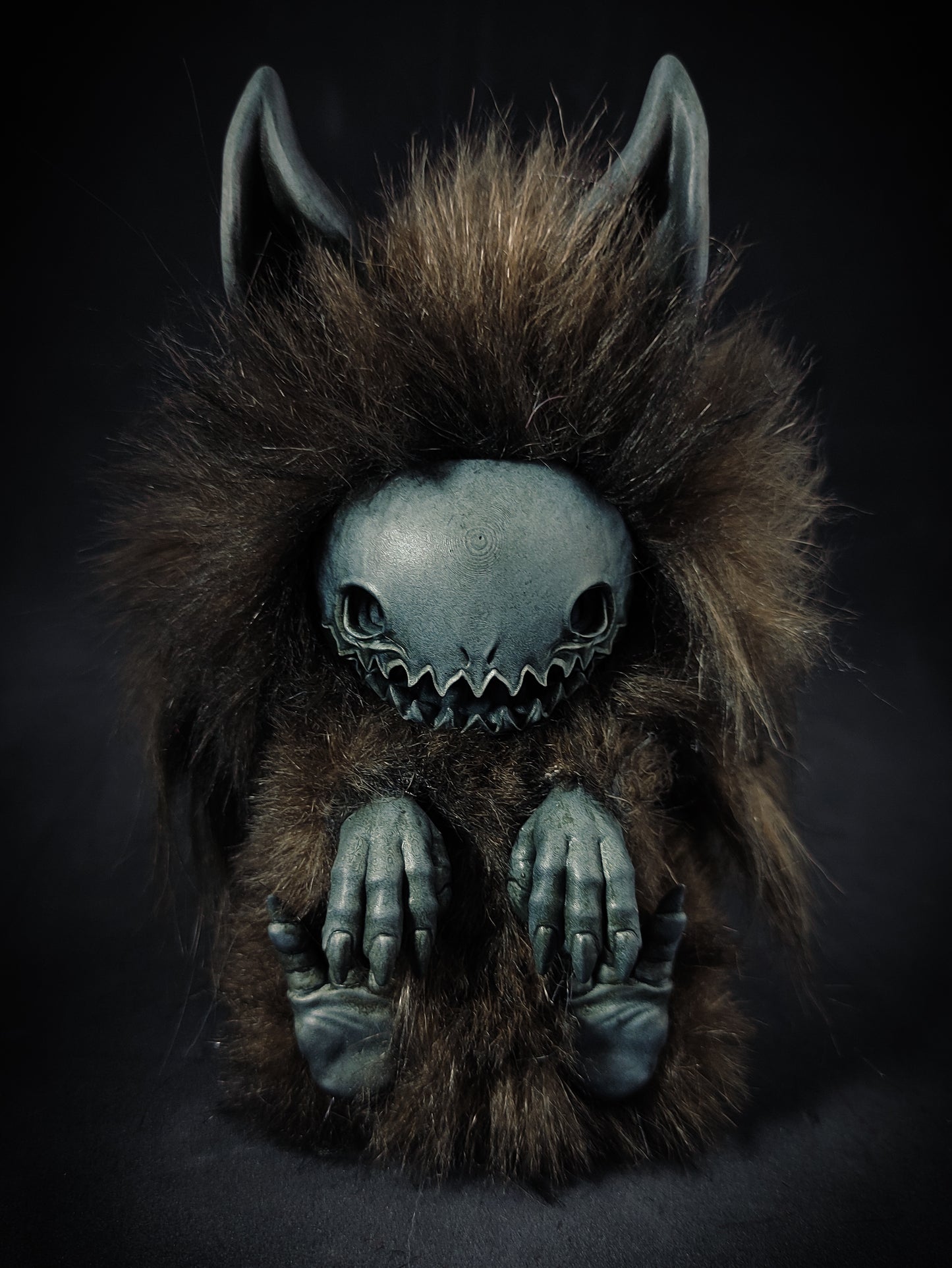 HOLO - FORBIDDEN FRIENDS Art Toy