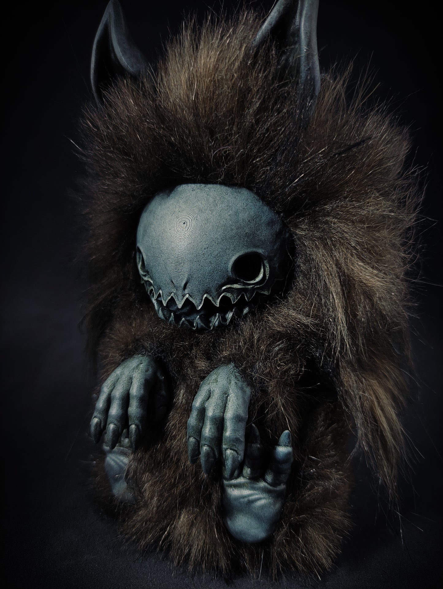 HOLO - FORBIDDEN FRIENDS Art Toy