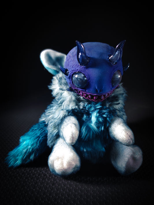 FRIENDPHIBIAN Aqua Blast Flavour - Cryptid Art Doll Plush Toy