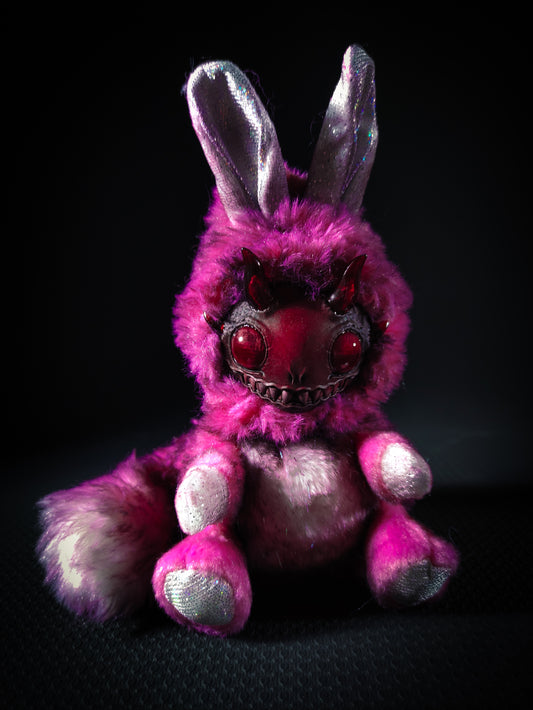 FRIENDPHIBIAN Crimson Coral Flavour - Cryptid Art Doll Plush Toy