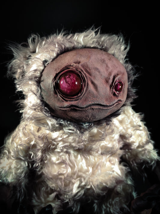 ZIPPO: Albino Dream Ver. - Monster Art Doll Plush Toy
