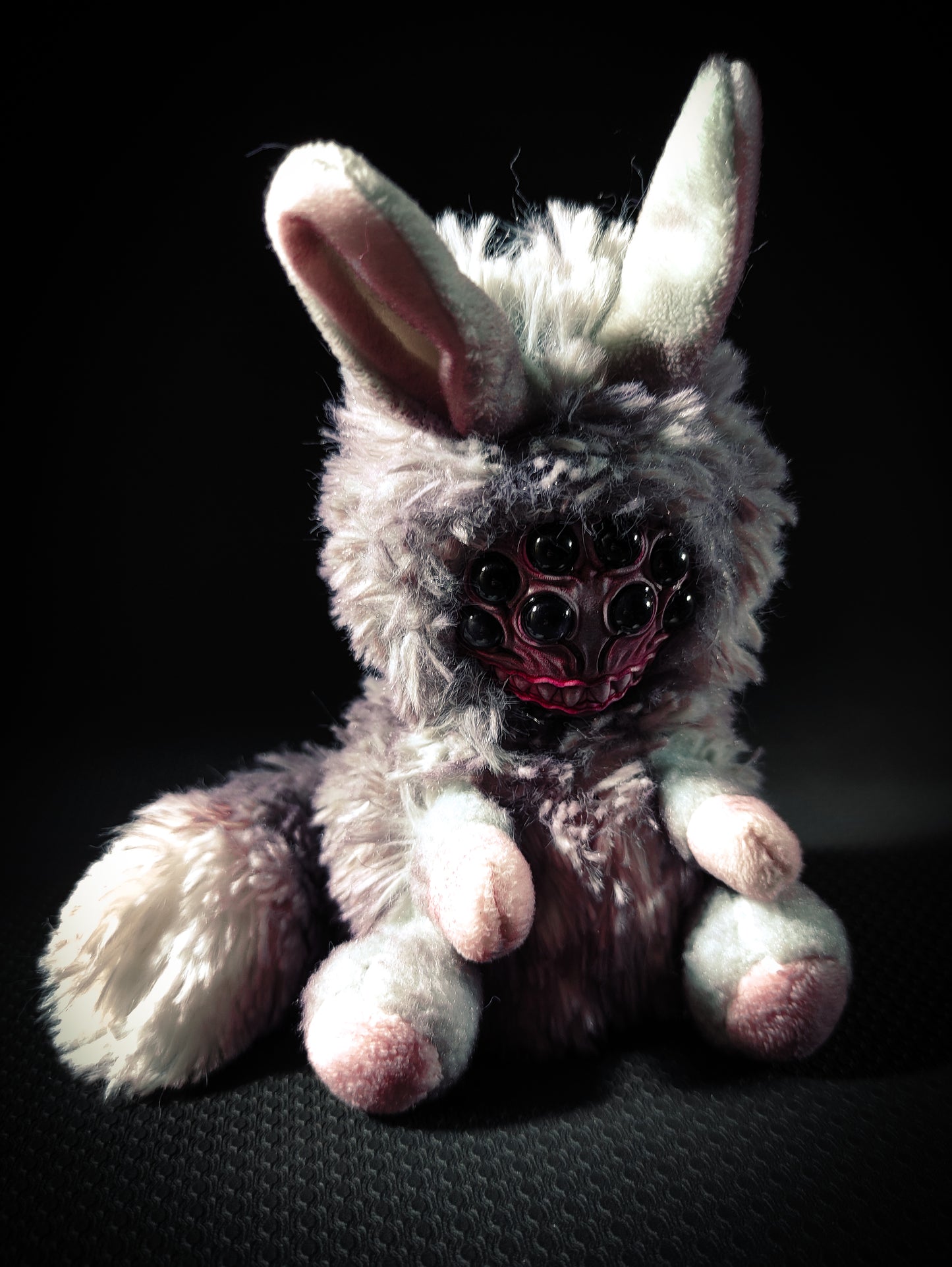 FRIECHNID Albino Pincer Flavour - Cryptid Art Doll Plush Toy