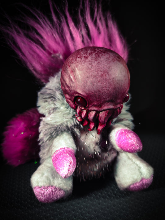 FRIENDTHULU Cosmic Pink Flavour - Cryptid Art Doll Plush Toy