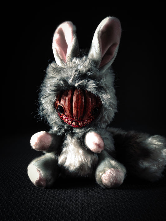 FRIEND Drained Pumpkin Flavour - Cryptid Art Doll Plush Toy