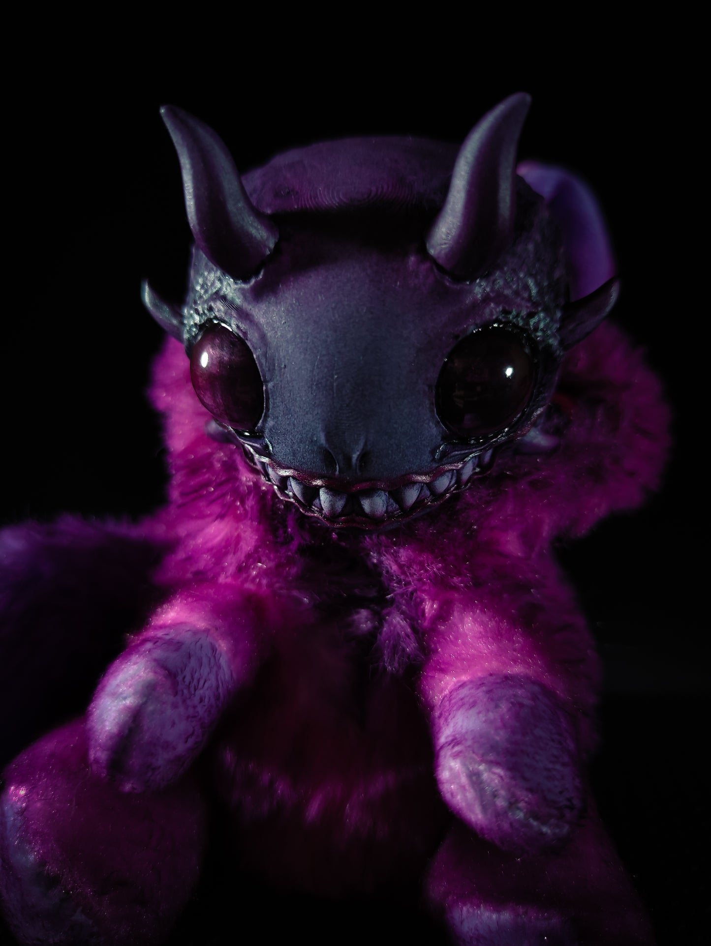 Reeful - FRIENDPHIBIAN Cryptid Art Doll Plush Toy