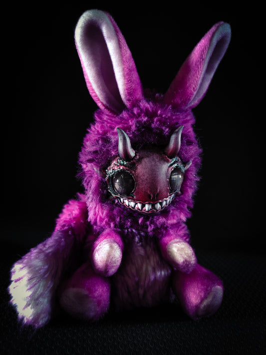 Insinkorul - FRIENDPHIBIAN Cryptid Art Doll Plush Toy