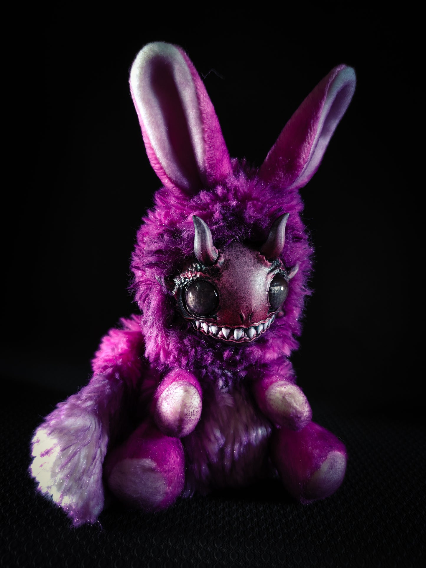 Insinkorul - FRIENDPHIBIAN Cryptid Art Doll Plush Toy