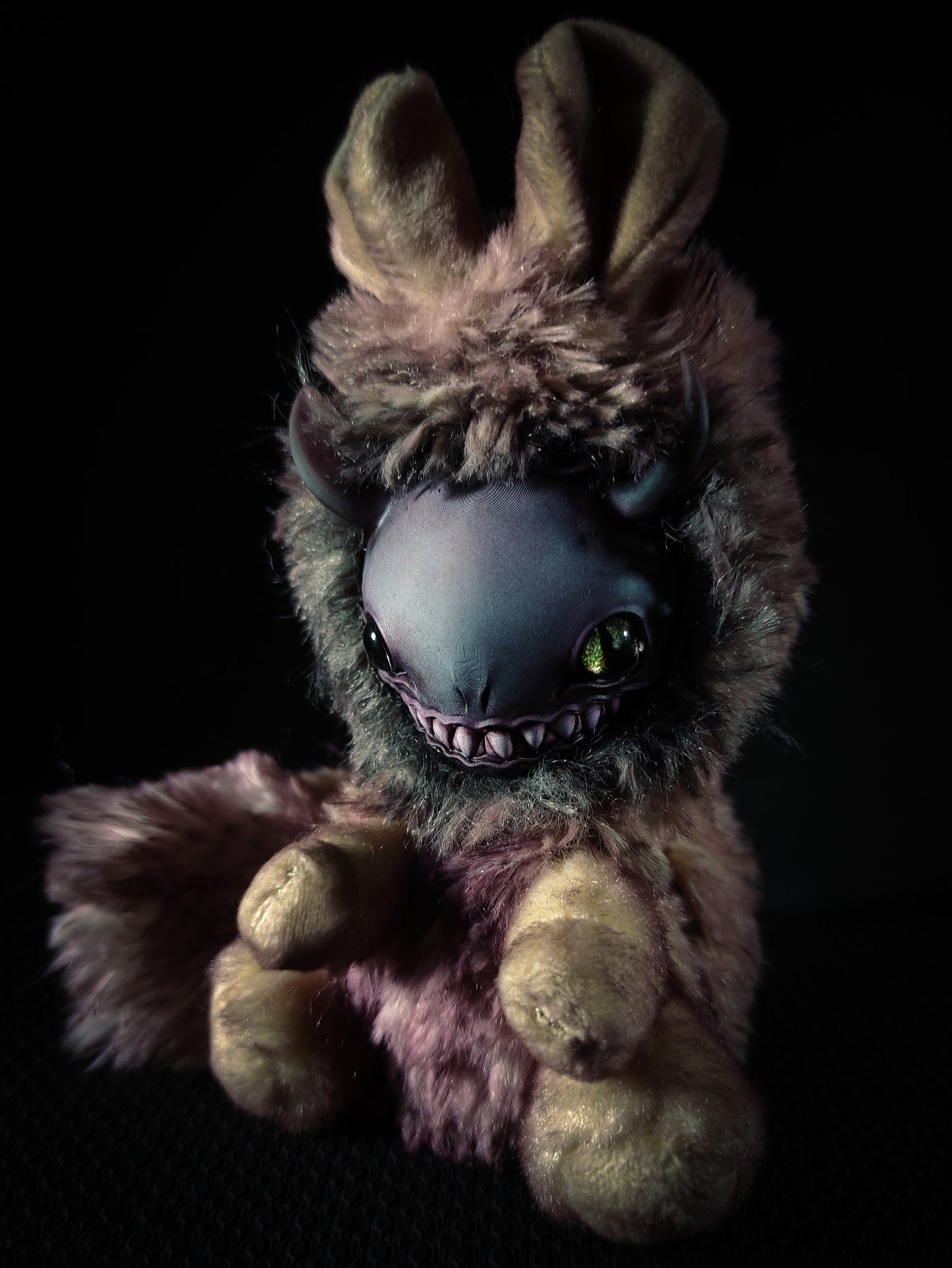 Cindev - FRIEND Cryptid Art Doll Plush Toy