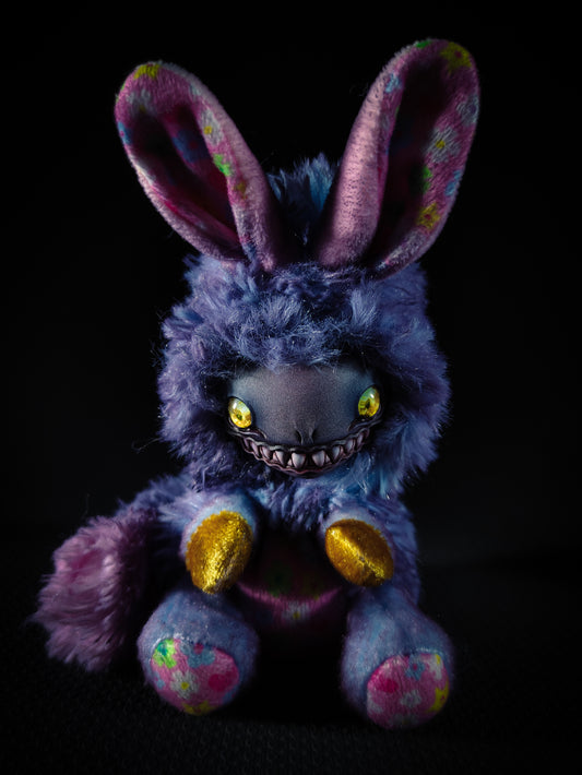 Globuch - FRIEND Cryptid Art Doll Plush Toy