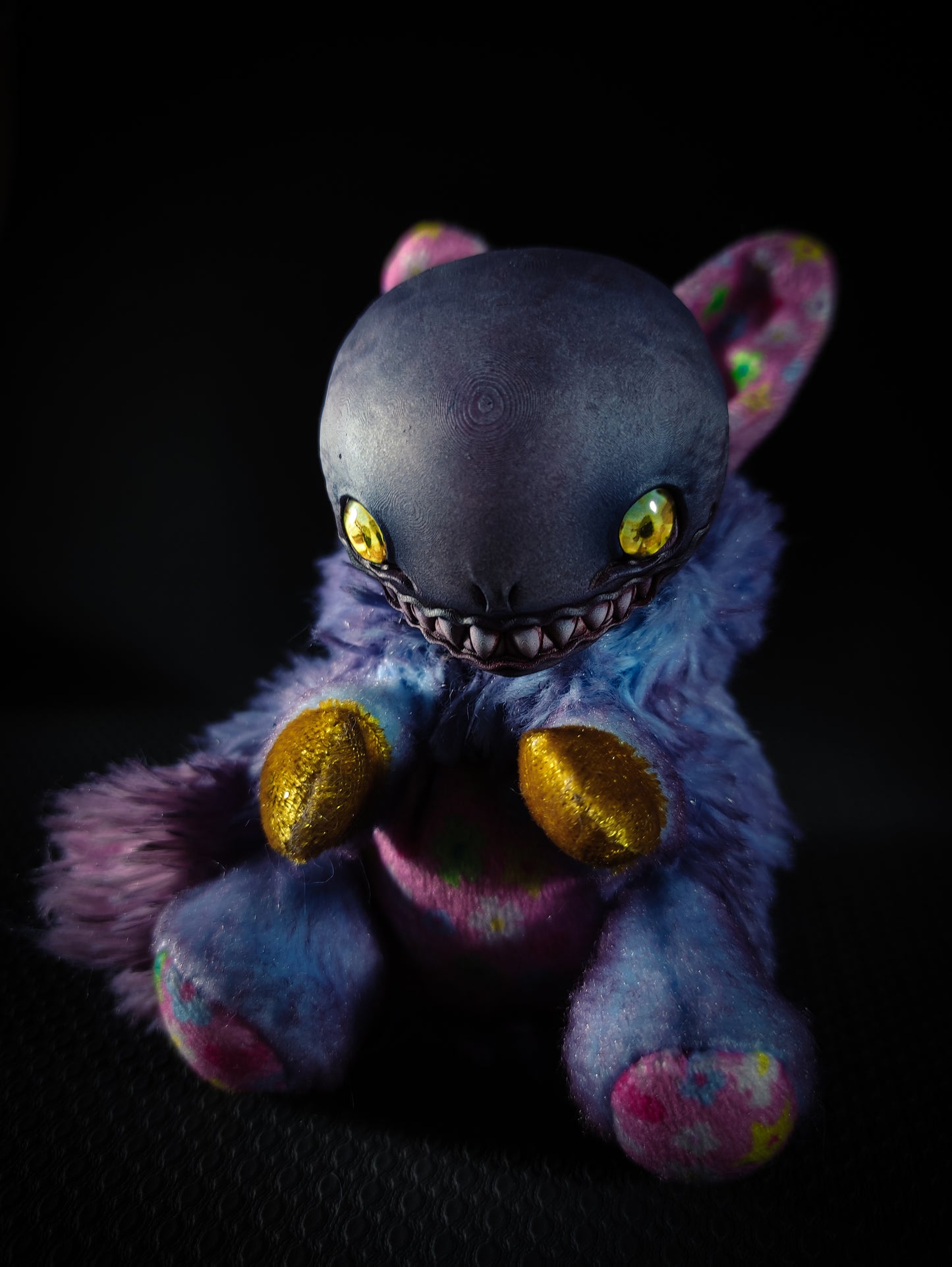 Globuch - FRIEND Cryptid Art Doll Plush Toy
