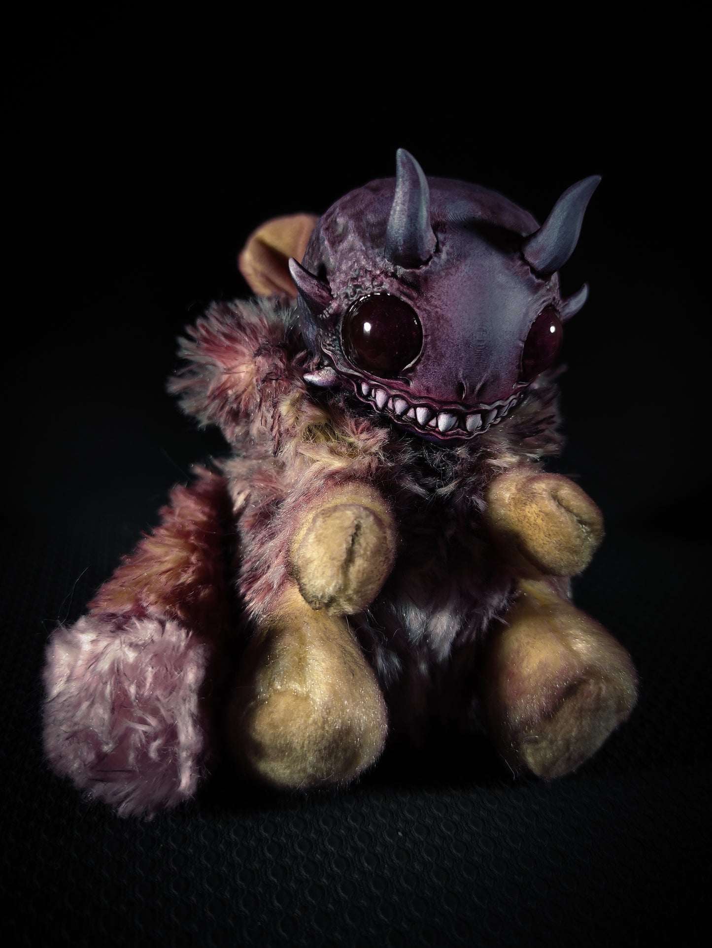 Bleeptun - FRIENDPHIBIAN Cryptid Art Doll Plush Toy