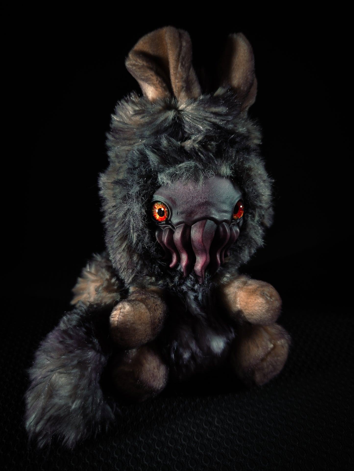 Cuthomal - FRIENDTHULU Cryptid Art Doll Plush Toy