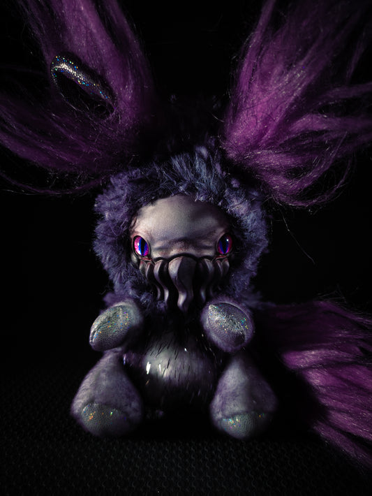Flizklul - FRIENDTHULU Cryptid Art Doll Plush Toy