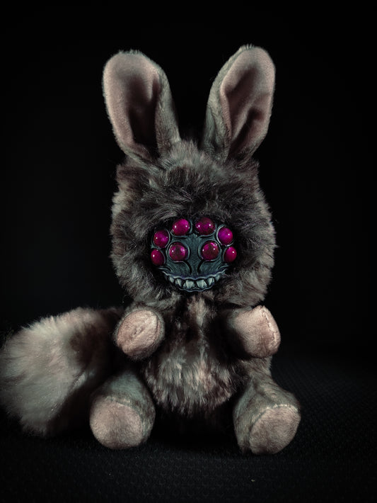 Arinksun - FRIECHNID Cryptid Art Doll Plush Toy