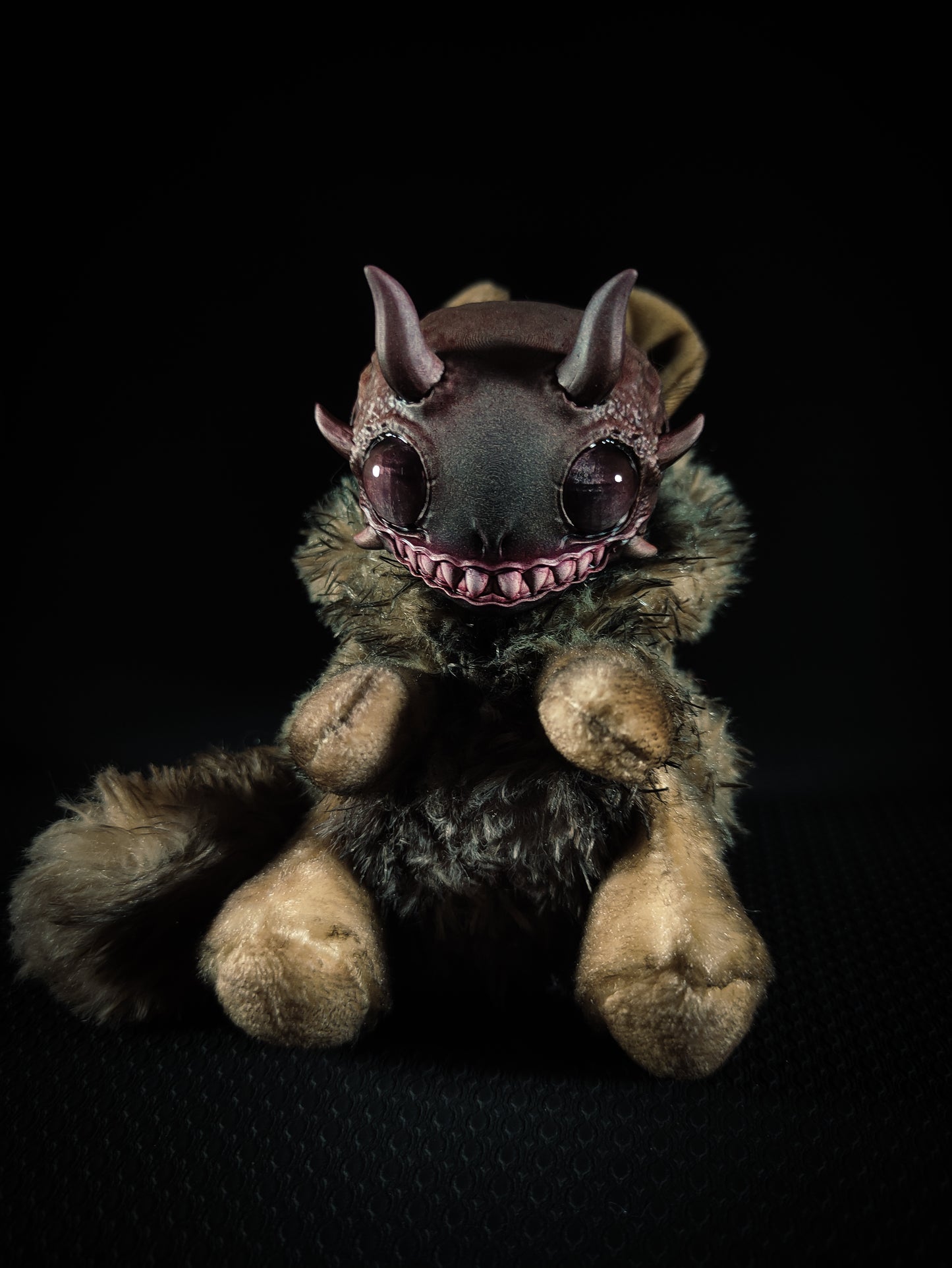 Ashindo - FRIENDPHIBIAN Cryptid Art Doll Plush Toy