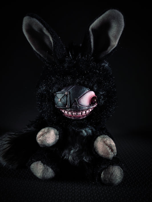 Freneki - KAGUFRIEND Cryptid Art Doll Plush Toy