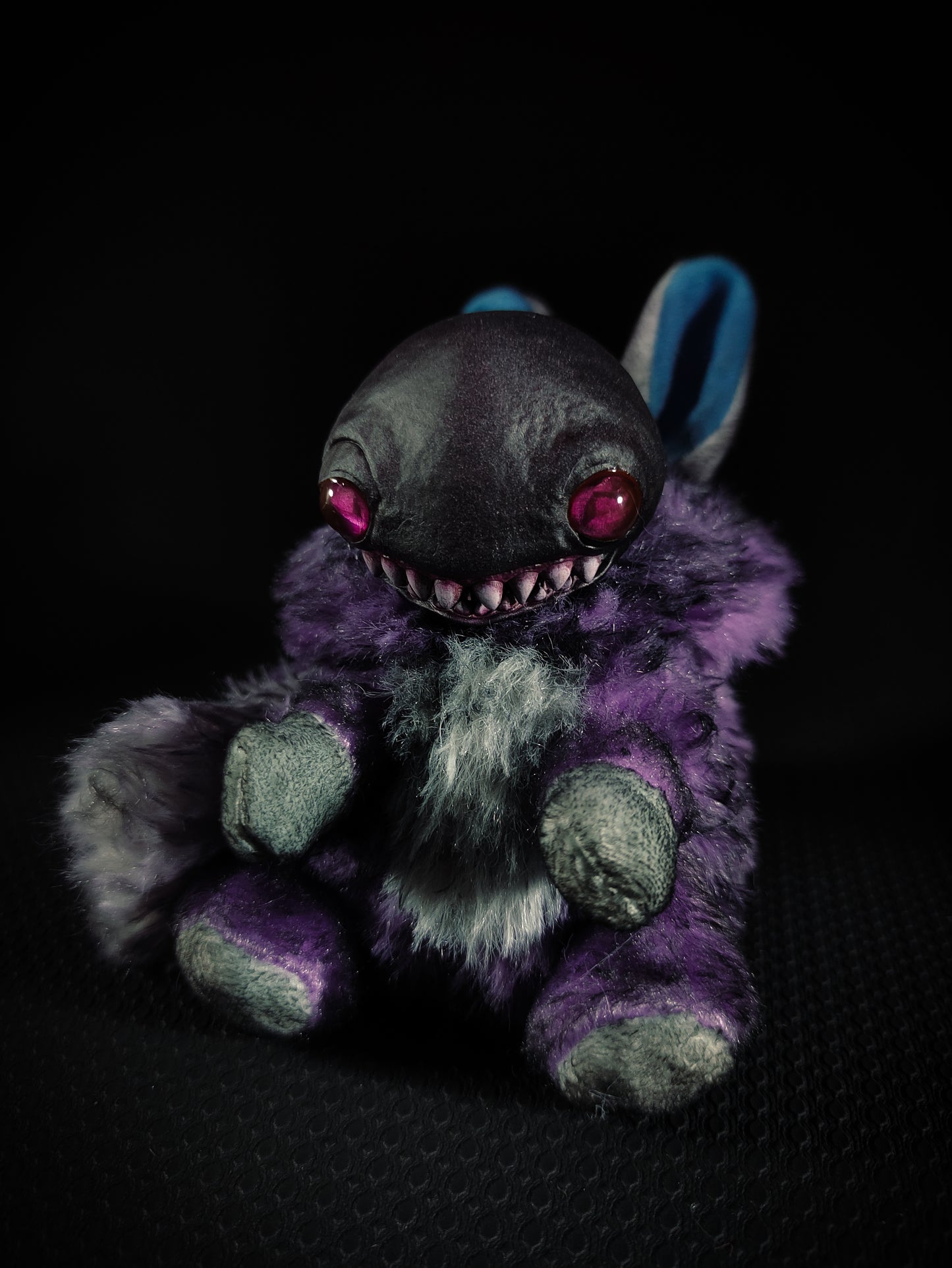Shrowd - AITO Cryptid Art Doll Plush Toy
