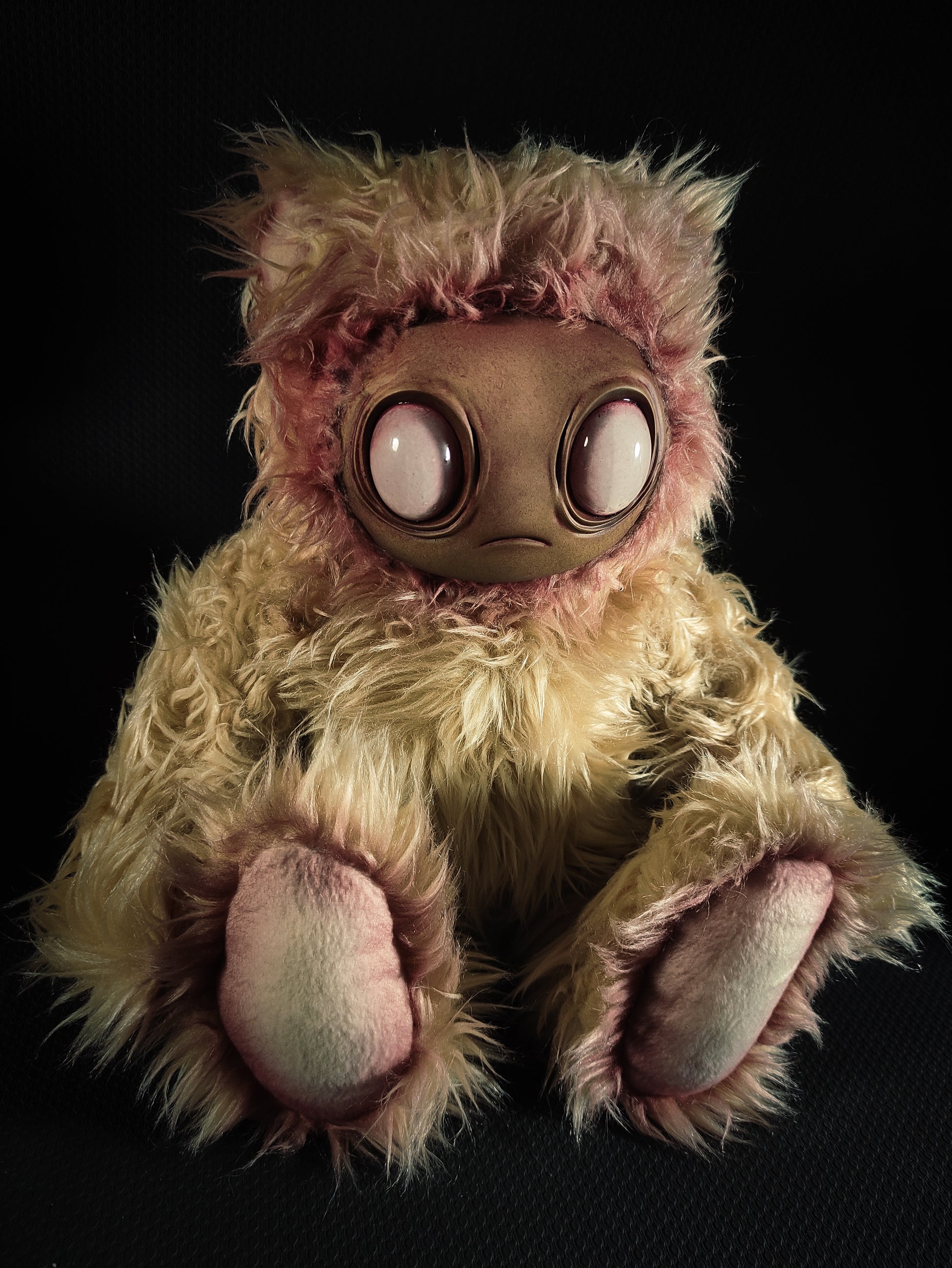 Meeporo (Bleeding Floof Ver.) - Monster Art Doll Plush Toy
