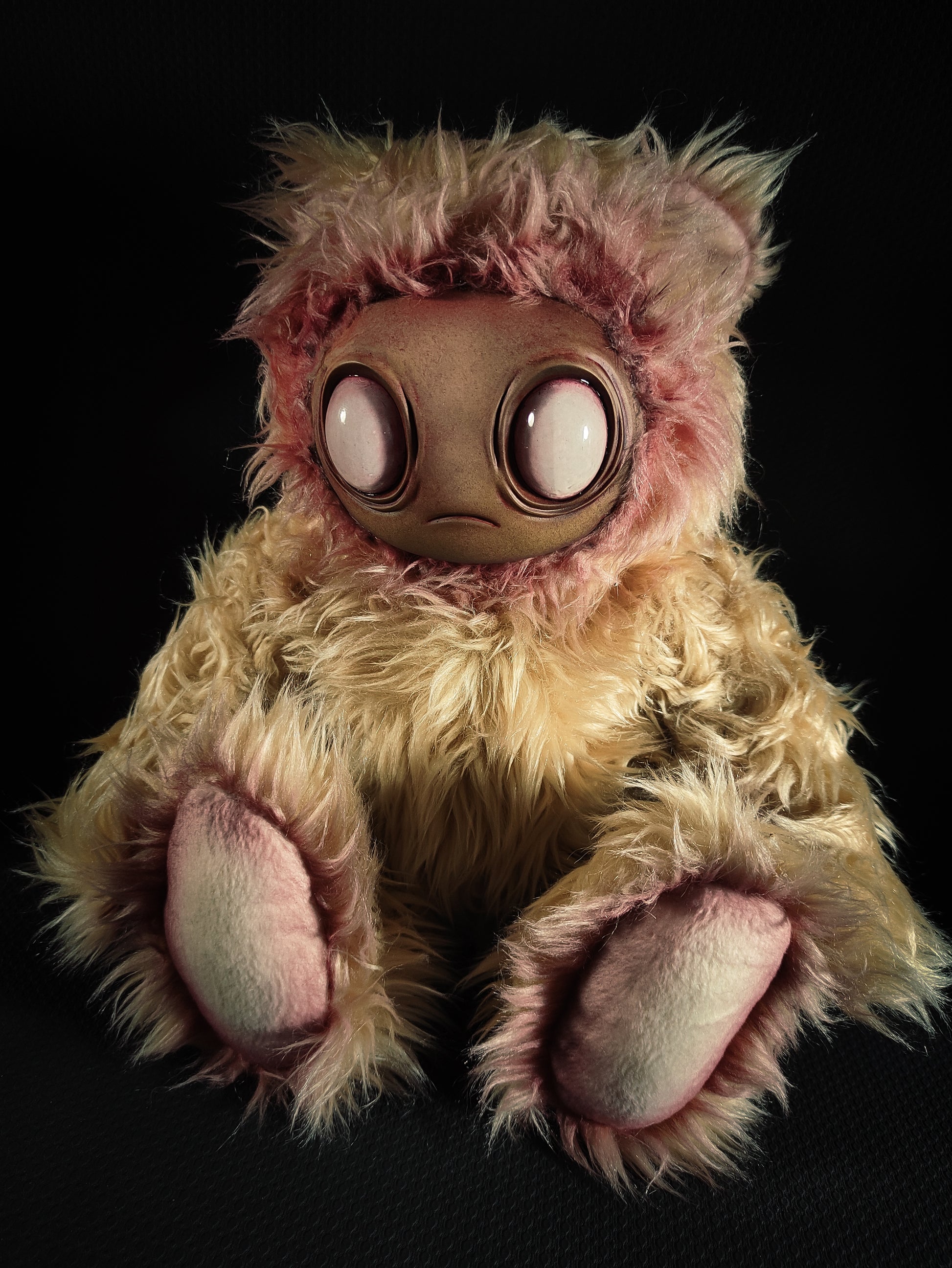Meeporo (Bleeding Floof Ver.) - Monster Art Doll Plush Toy