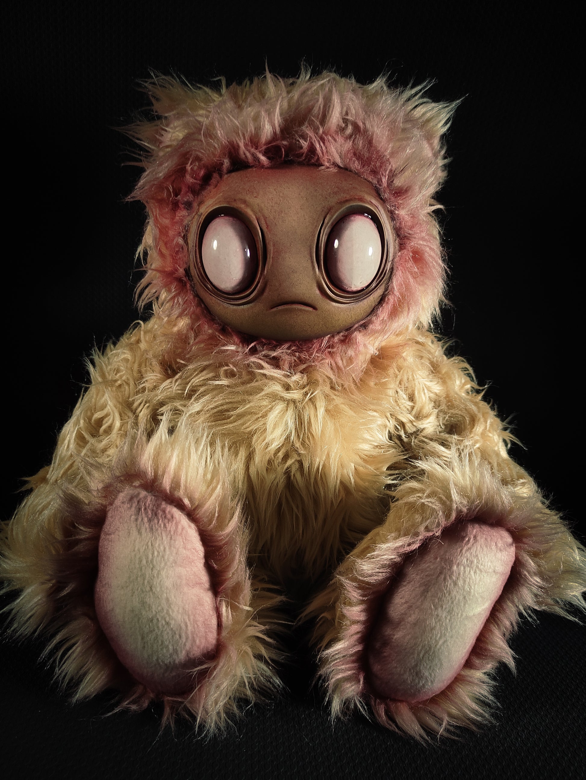 Meeporo (Bleeding Floof Ver.) - Monster Art Doll Plush Toy