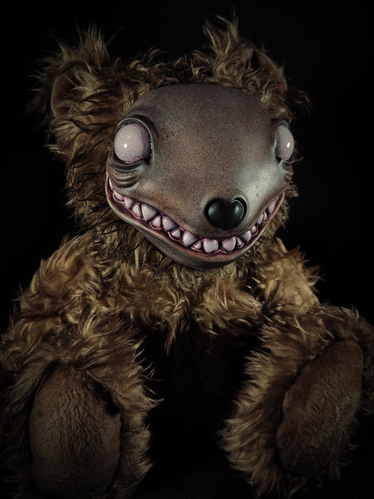 Crypteph (Gory Grin Ver.) - Monster Art Doll Plush Toy